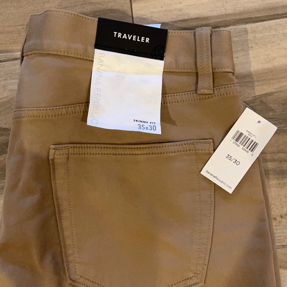 Traveler Banana Republic